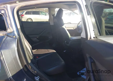 2024 Tesla Model Y Long Range Dual Motor All-Wheel Drive/Rwd from USA, damaged, VIN 7SAYGDED0RF112395